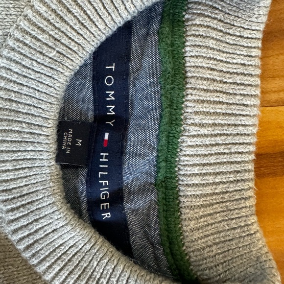 Men’s Tommy Hilfiger crewneck sweater M - Picture 2 of 2